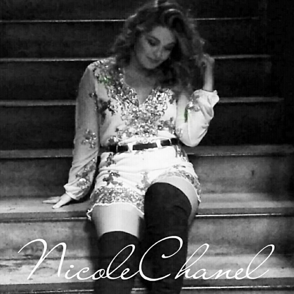 About Me💁 - Picture 2 of 4